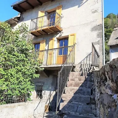 Aux Vallons Melodieux בית נופש *